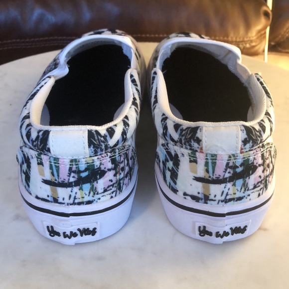 BRAND NEW, NEVER WORN! We Vibe Slip ons in Graphic Graffiti - Picture 4 of 12
